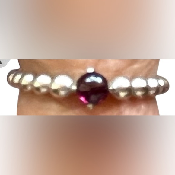 Hostess Pock 💥☄️🥳 Pandora Silver Red Beaded Ring - Picture 6 of 10